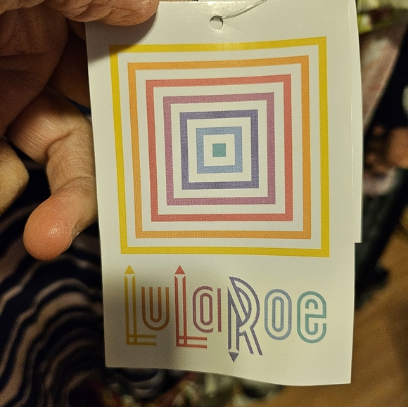 Lularoe Perfect T Size M NWT - Picture 5 of 6